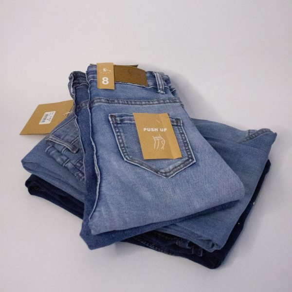 Jeans "Perfect Shape" levanta cola